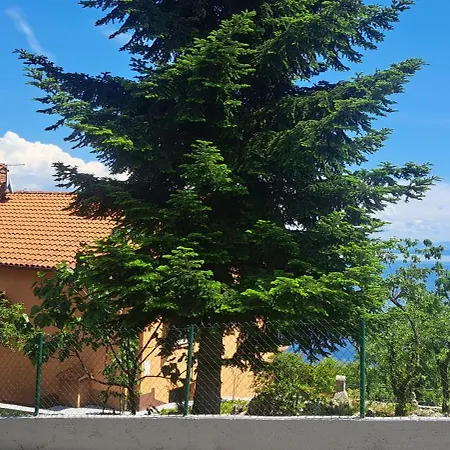 Sentia With Jacuzzi & Spectacular Seaview *