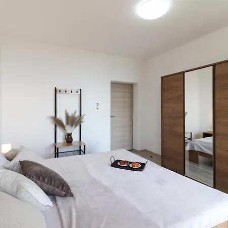 Sentia With Jacuzzi & Spectacular Seaview Abbázia